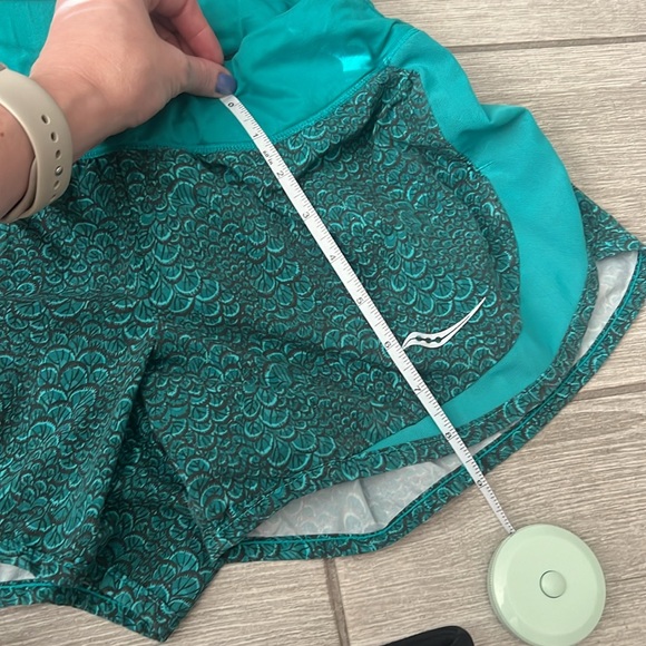 Saucony Running Shorts Patterned Bundle Size XS EUC - Picture 6 of 13